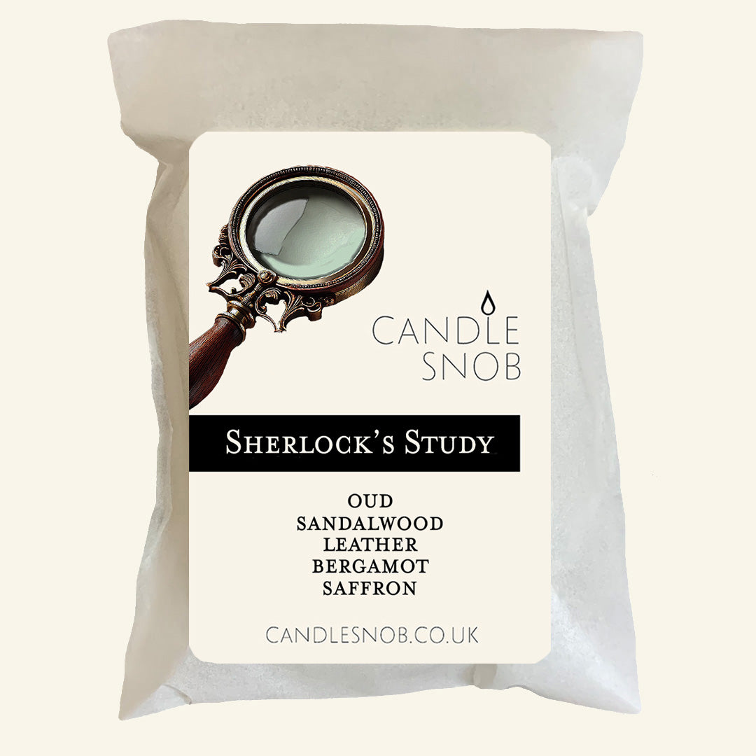 Wax melts by Candle Snob. A blend of oud, sandalwood and aged leather with a touch of bergamot & saffron